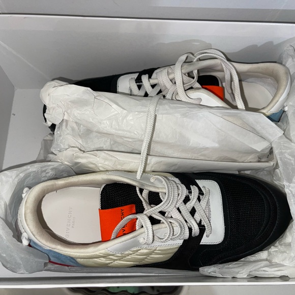 Givenchy Paris shoes - Picture 2 of 7